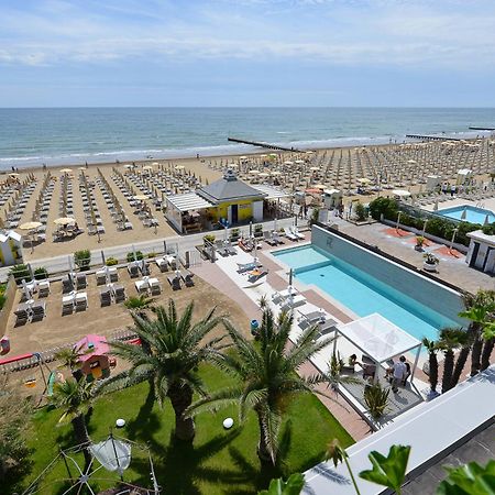 Hotel Conchiglia ลิโดดิเยโซโล ภายนอก รูปภาพ
