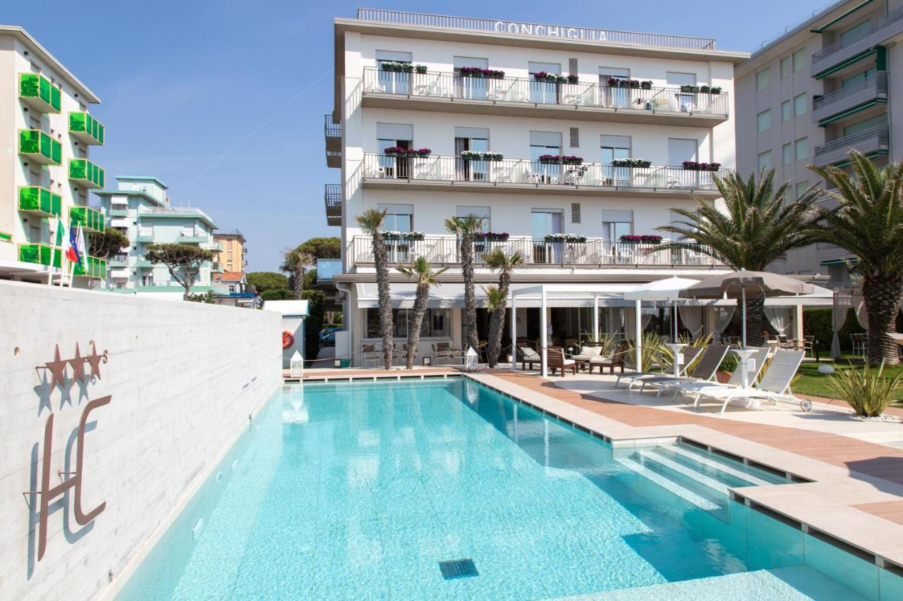 Hotel Conchiglia ลิโดดิเยโซโล ภายนอก รูปภาพ