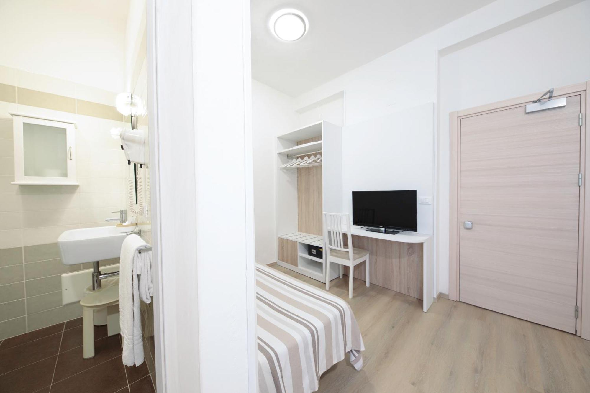 Hotel Conchiglia ลิโดดิเยโซโล ภายนอก รูปภาพ