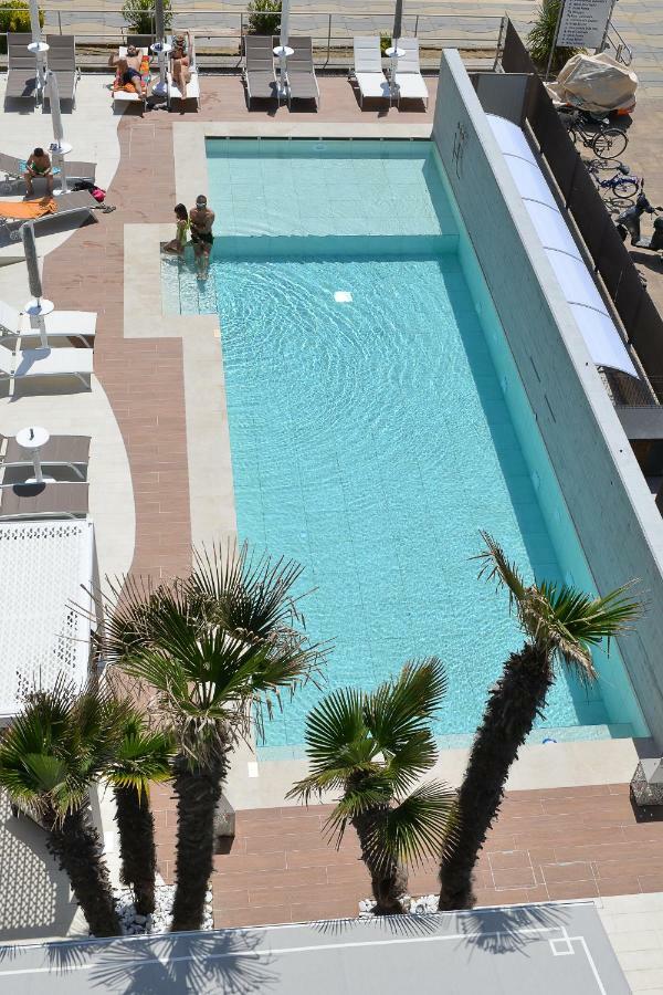 Hotel Conchiglia ลิโดดิเยโซโล ภายนอก รูปภาพ
