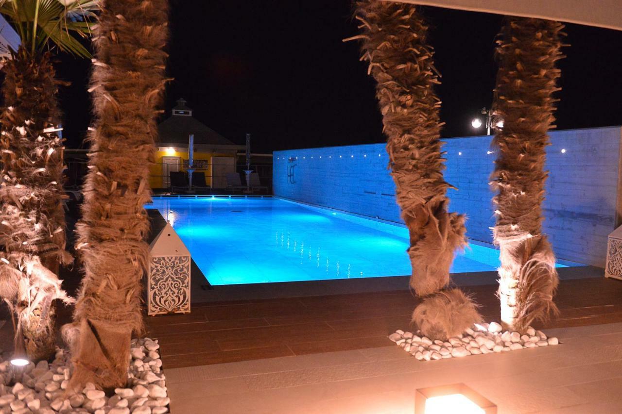 Hotel Conchiglia ลิโดดิเยโซโล ภายนอก รูปภาพ